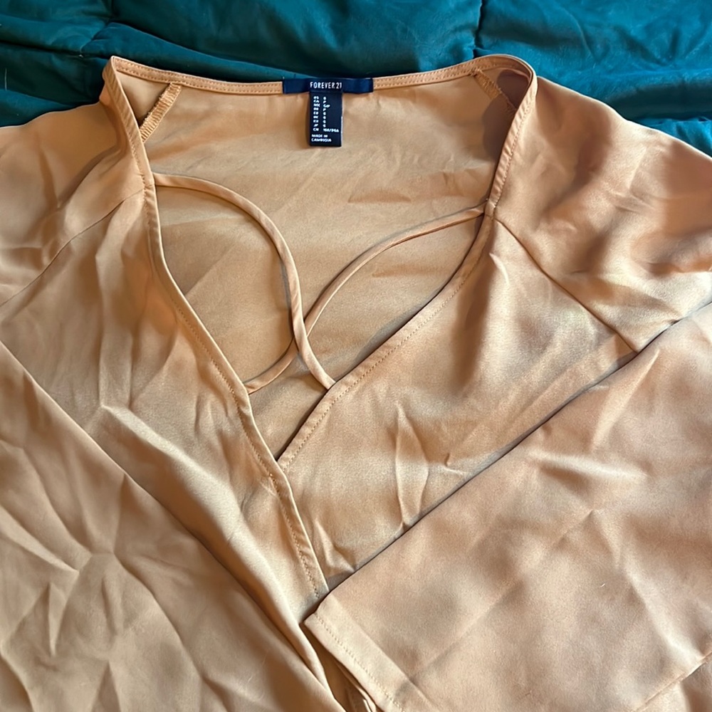 Women’s forever 21 top